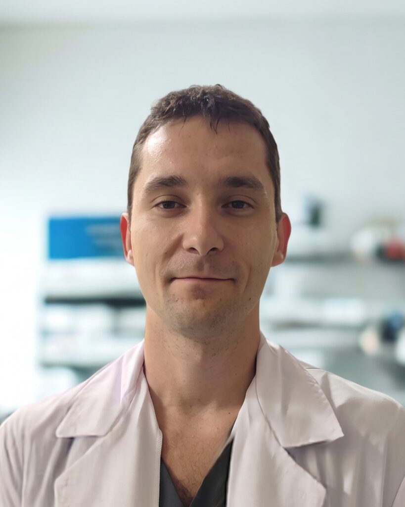 Dr. Asen Karnolski